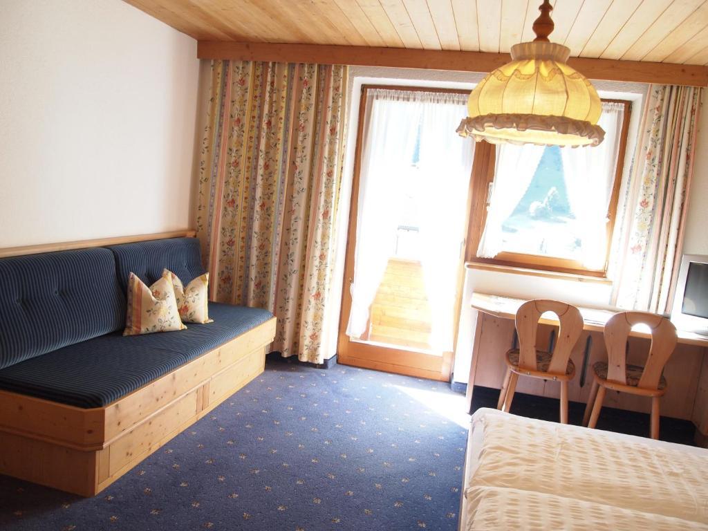 Ferienhaus Waldner كاونرتال الغرفة الصورة